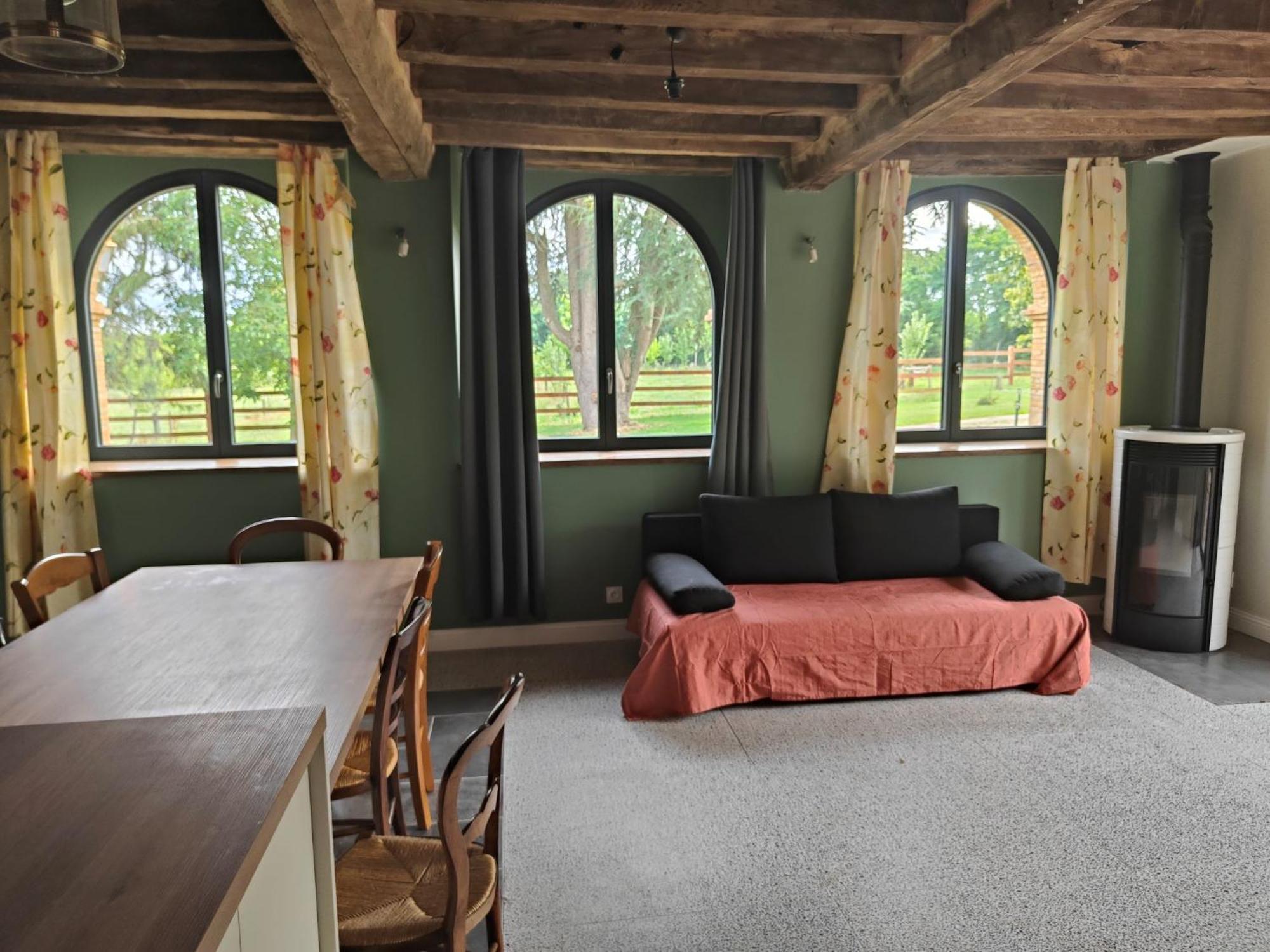 MénilLe Bas Chitray住宿加早餐旅馆 外观 照片